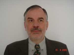 <span class="vcard">Δρ. Γιάννης Π. Στεφανάκος</span>