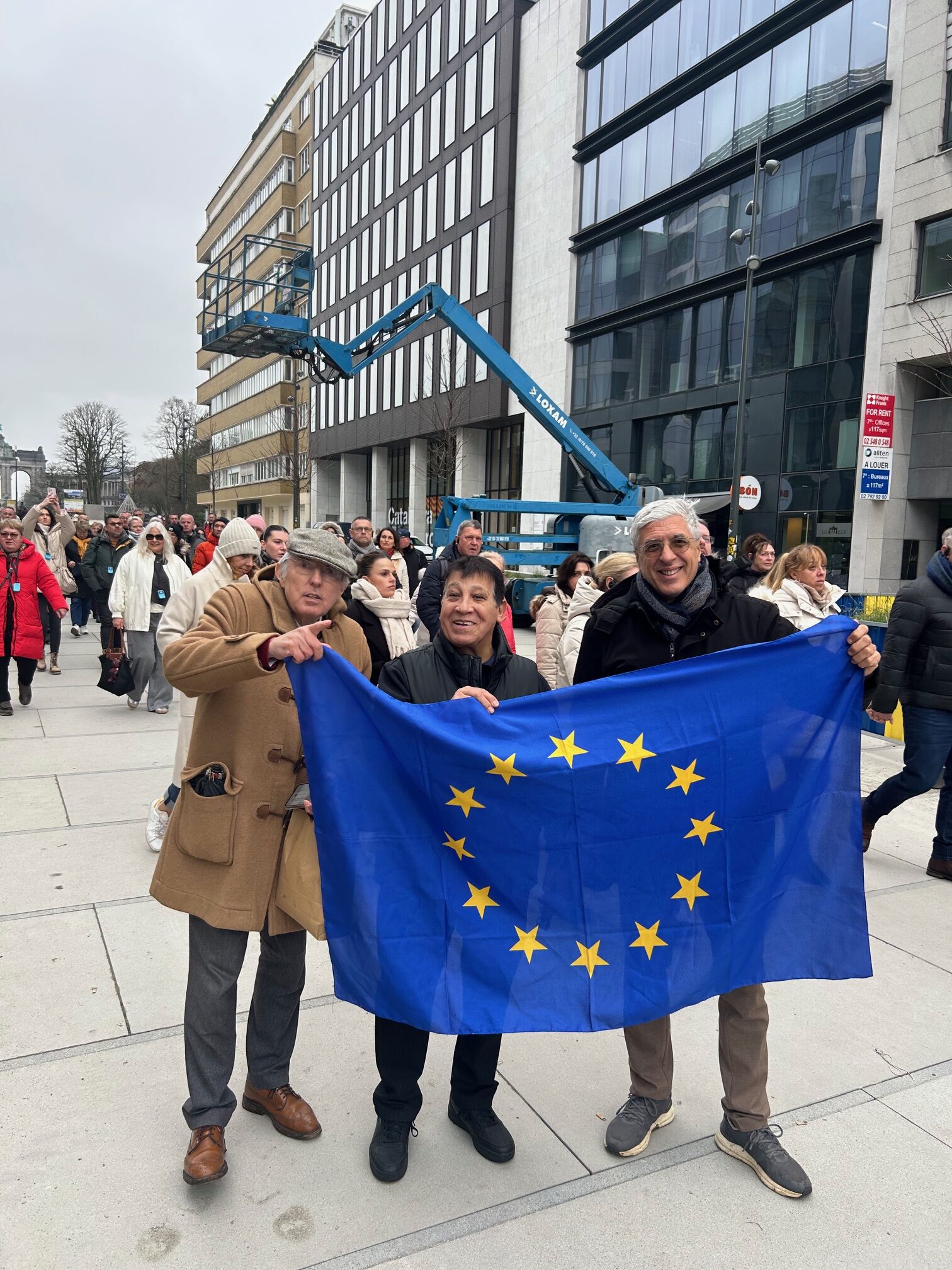 Για μια Διακήρυξη Ανεξαρτησίας της Ε.Ε.